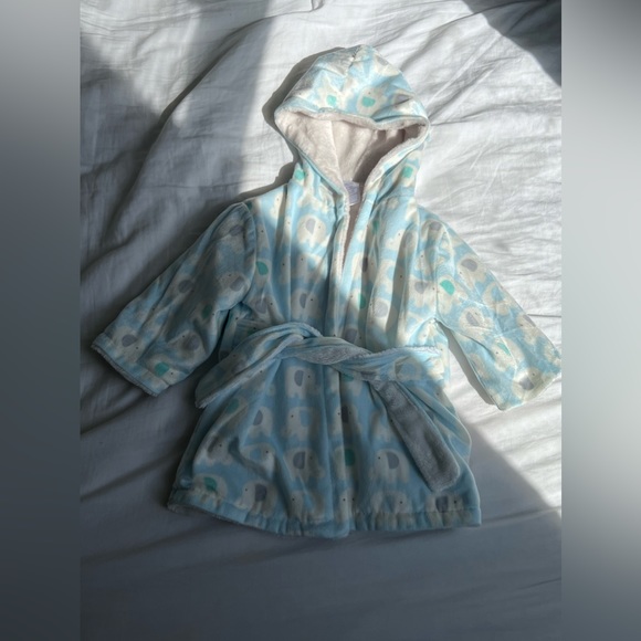 Zak and Zoey Baby Bath Robe | 0-9M - Picture 2 of 5
